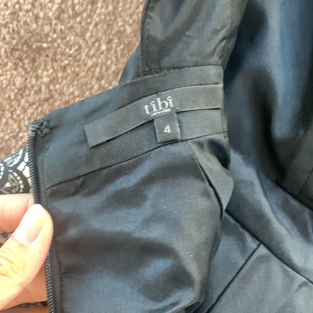 TIBI Black/White floral cap sleeve dress in size 4 - Picture 3 of 6